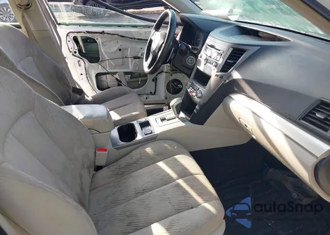 2012 Subaru Outback 2.5I z USA, uszkodzony, nr VIN 4S4BRBAC7C3287421